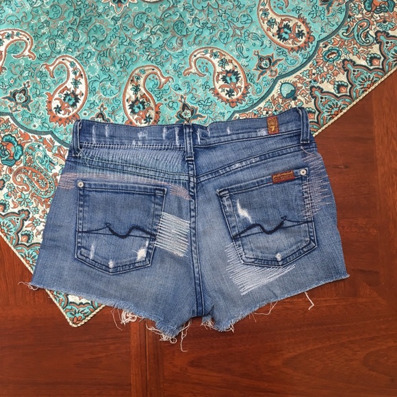 Seven7 Distressed Denim Shorts - Picture 3 of 4